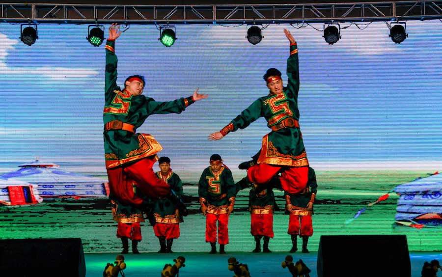 阿碱项目举办2024迎新年晚会