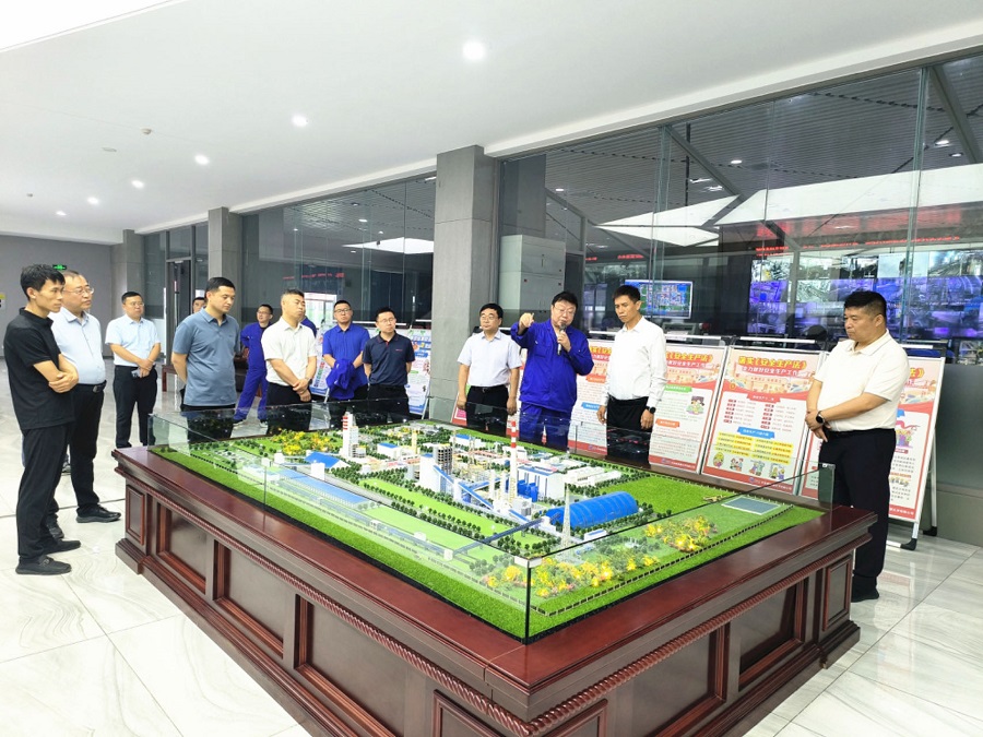 兴安盟委副书记、盟长于吉顺到兴安博源公司调研